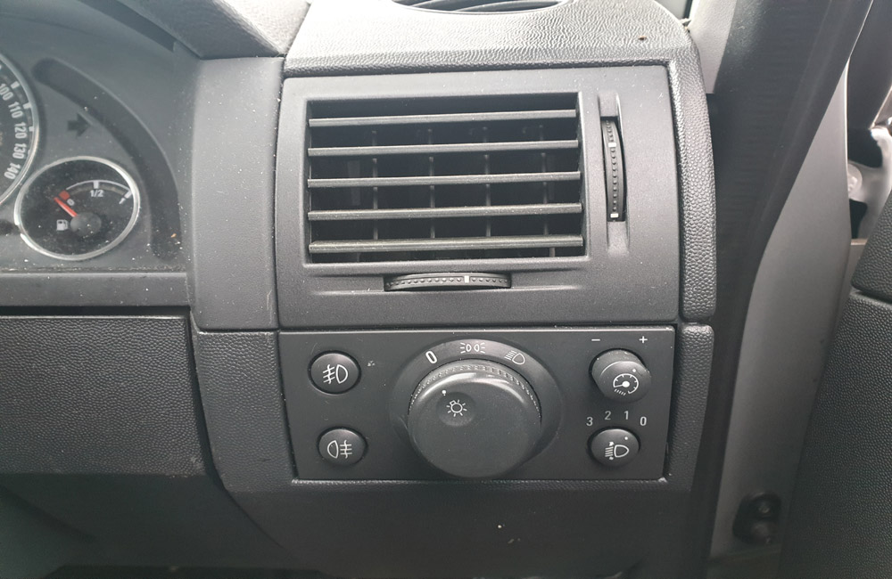 Vauxhall Meriva Design 16V Headlight switch